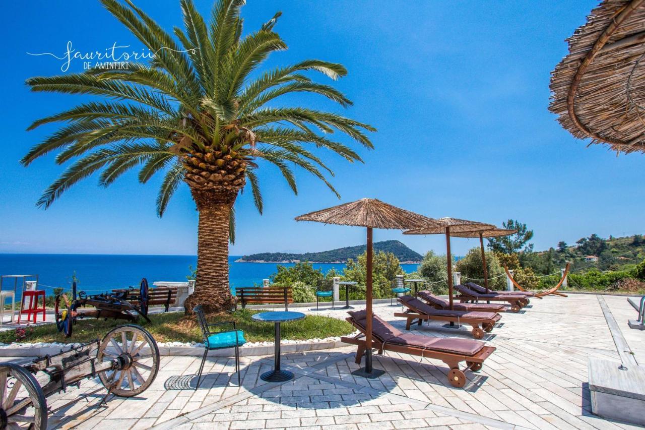 Kinira Beach Hotel Exteriör bild