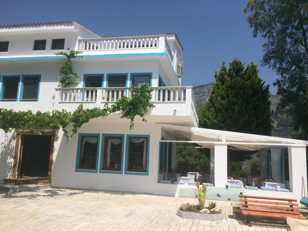 Kinira Beach Hotel Exteriör bild