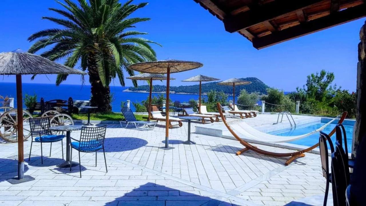 Kinira Beach Hotel Exteriör bild